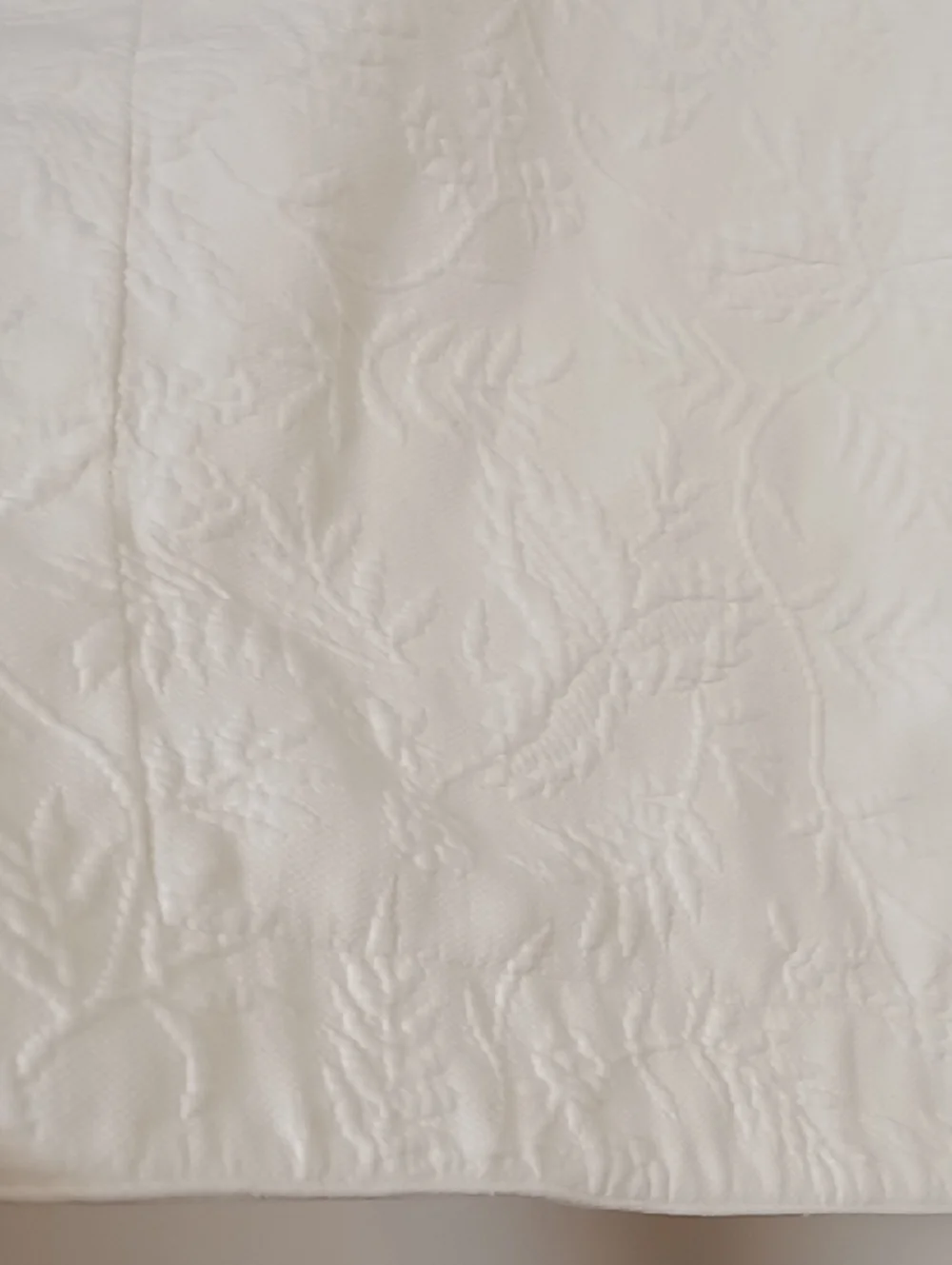 Vintage Ralph Lauren Cotton Leaves Jacquard Matelasse Standard Shams Pair Ecru